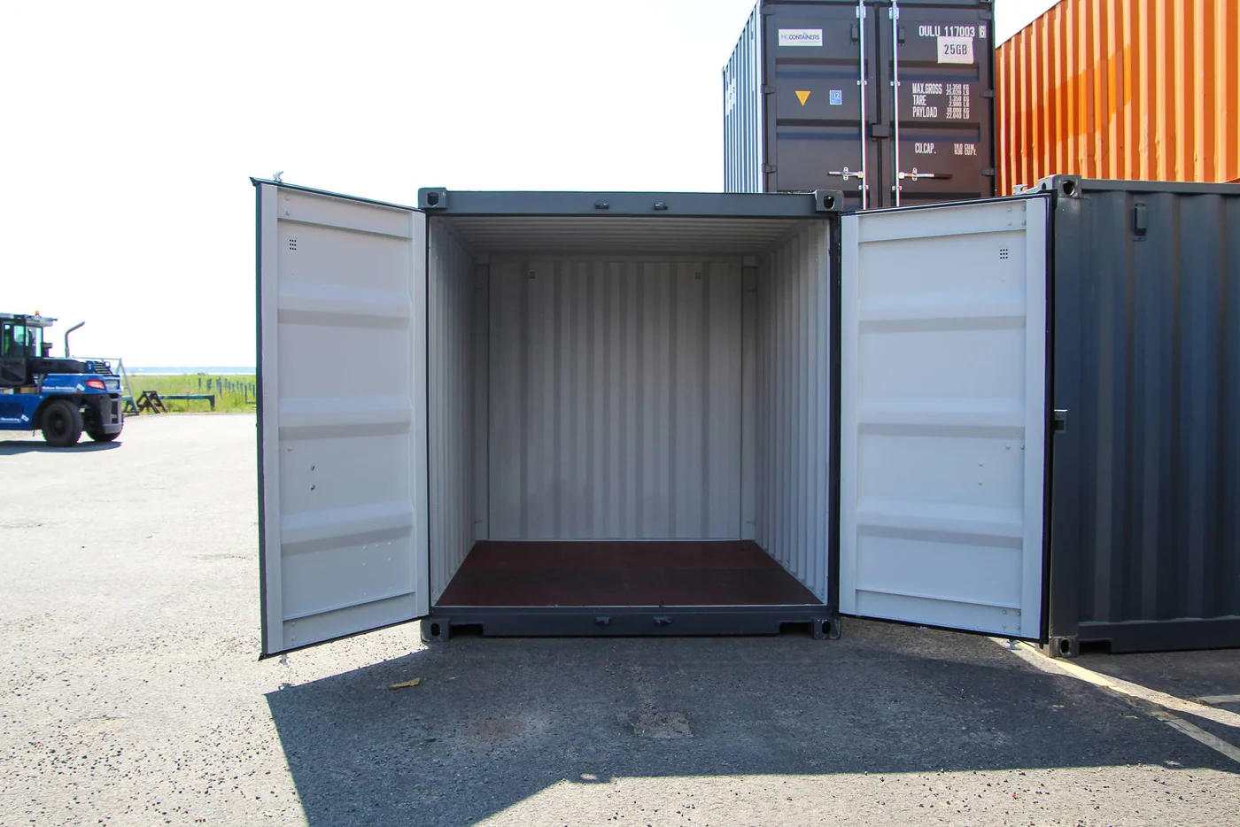 10-dc-shipping-container-mc-containers-3-1.webp 10-dc-shipping-container-mc-containers-3-1.webp
