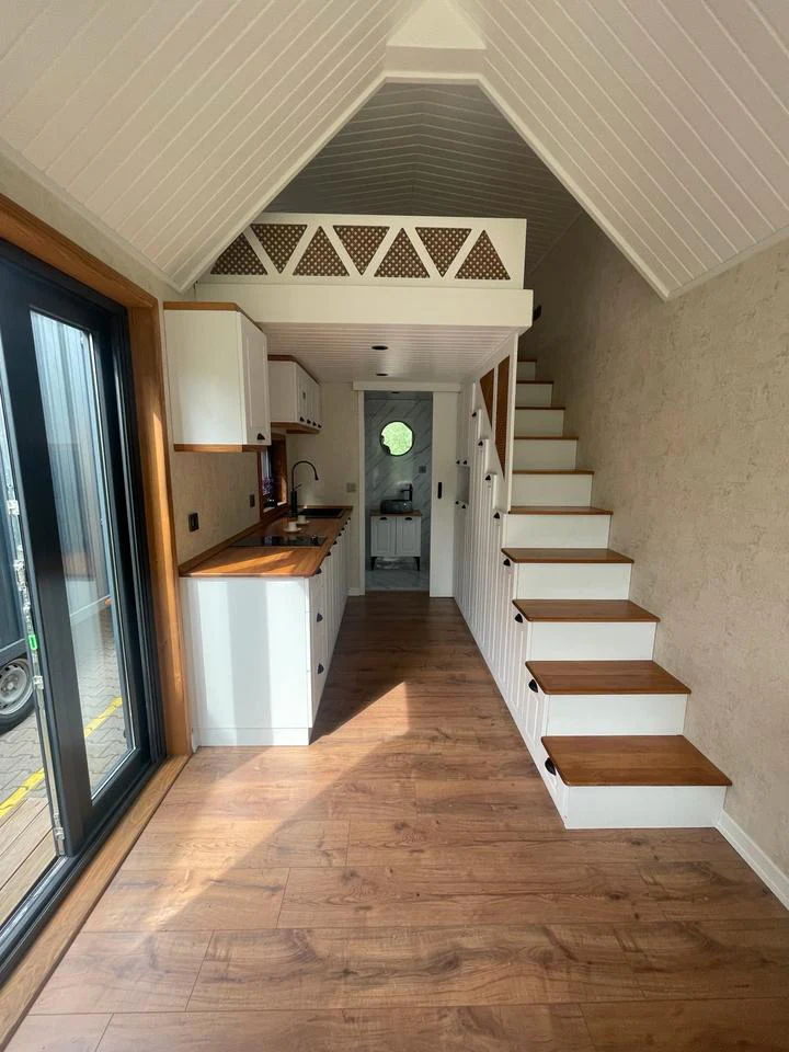 TINY-HOUSE-5.png TINY-HOUSE-5.png